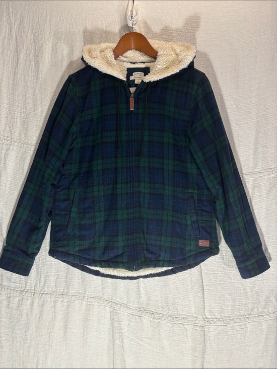L.L. Bean Jackets & Blazers - L.L. Bean Black Watch Plaid Flannel Sherpa Lined Zip Hoodie Jacket Small EUC